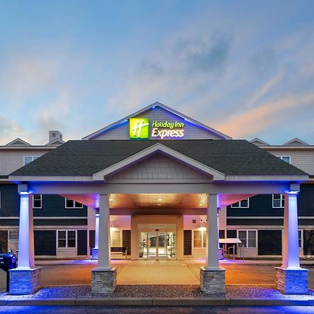 Holiday Inn Express Hotel & Suites Freeport, An Ihg Hotel Exterior photo