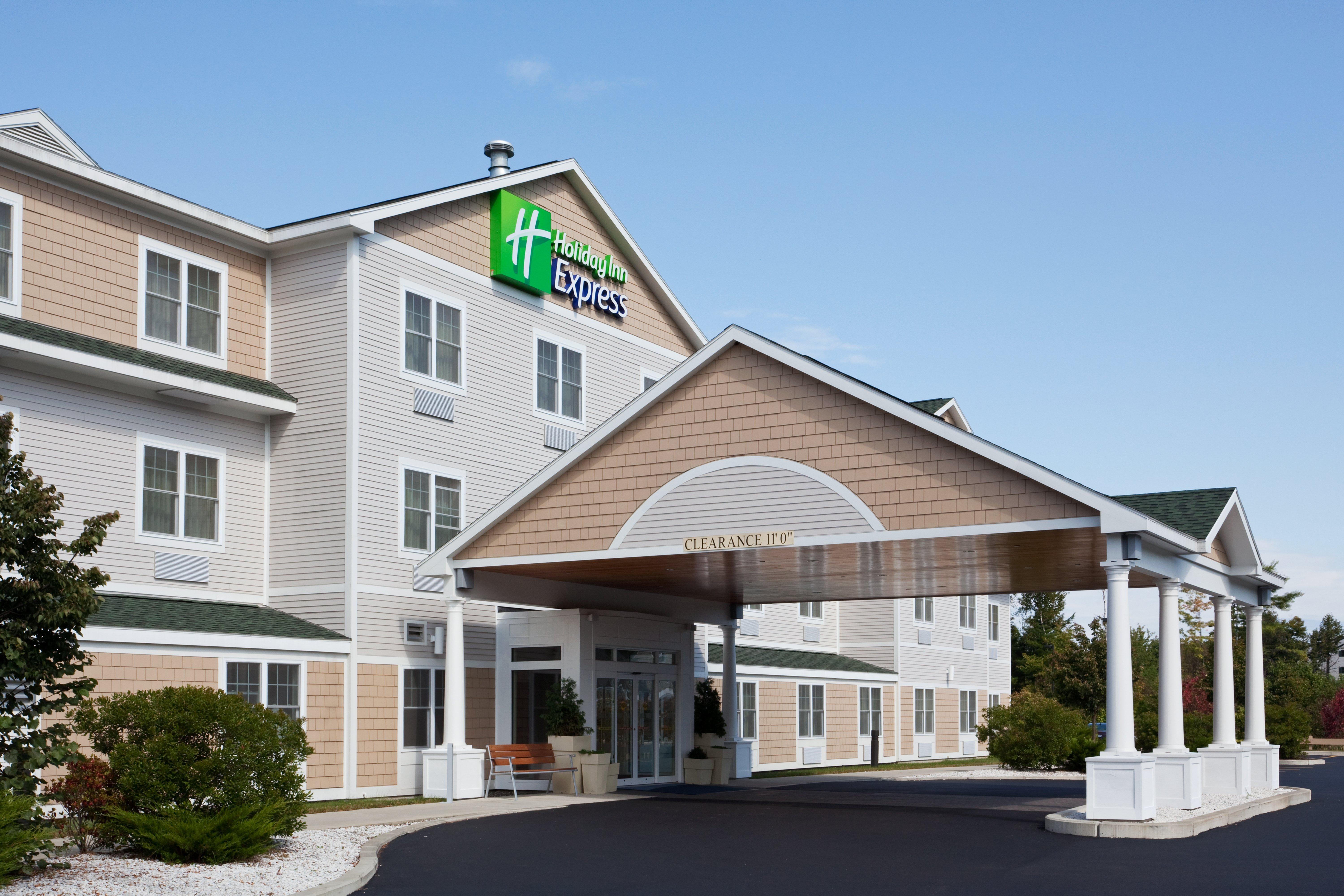 Holiday Inn Express Hotel & Suites Freeport, An Ihg Hotel Exterior photo